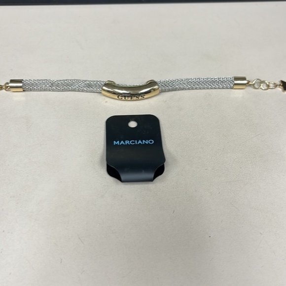 💦NWT Guess/Marciano Bracelet - Picture 4 of 4